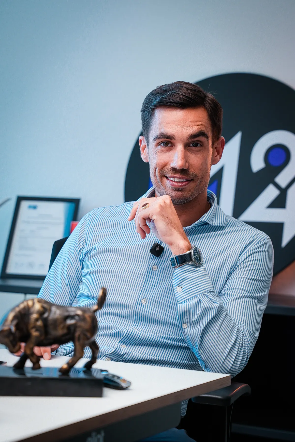 Lukas Becker, Gründer und Geschäftsführer der MeinMakler24 GmbH, im Büro in Göttingen